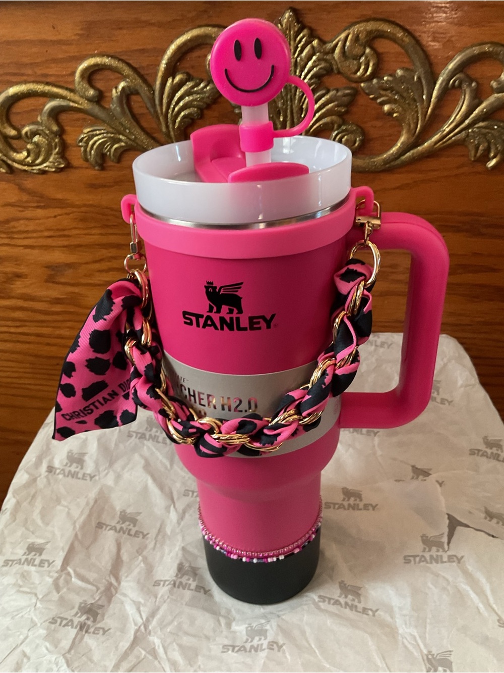 Stanley Hot Pink Travel Mug with luxury design Decorative Chain and Smile Charm